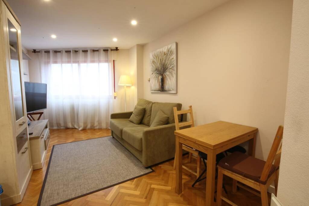 Apartamento Oviedo Las Palomas Exterior foto